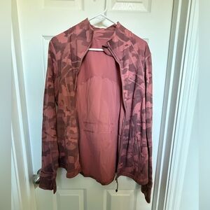 Lululemon Define Luon Women's Pink Camo Jacket